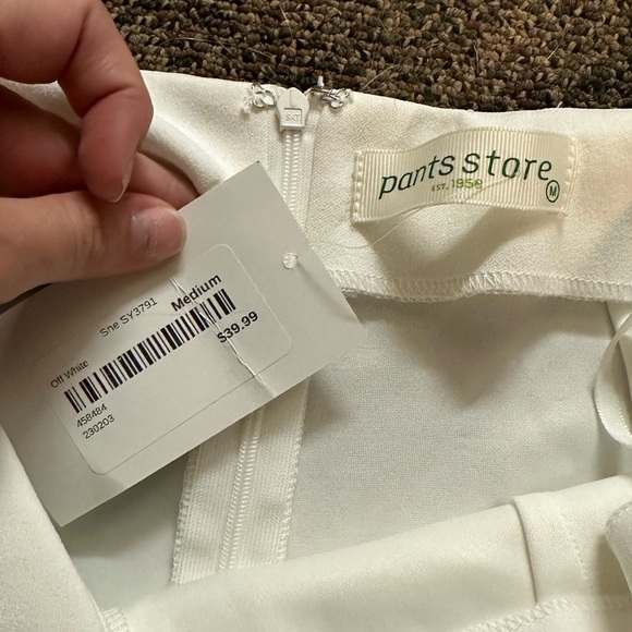 Skort - Picture 2 of 2